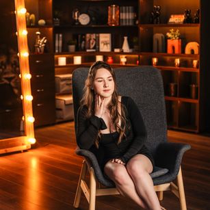 Model - Alex sindie heels