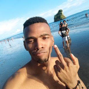 Model - Kiros blowjob