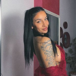 Model - KessyJoo squirt