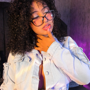 Model - LuisaCameron squirt