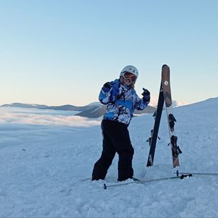 Model - ElseaBloom cigarette