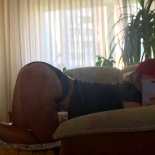 Model - ElseaBloom sexy