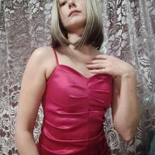 Model - AngelaRoxyx feet