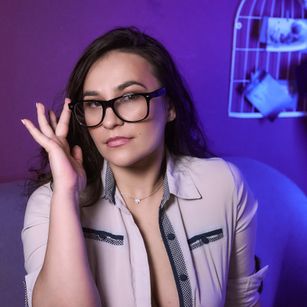 Model - Joy Casidy roleplay