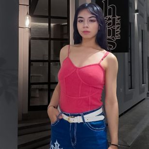 Model - KatherinJohns BIGTITS