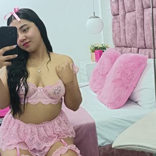 Model - SalomeLee Joi