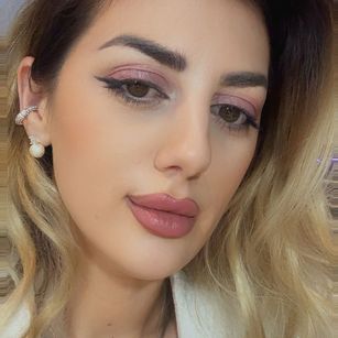 Model - PalomaOdette bigboobs