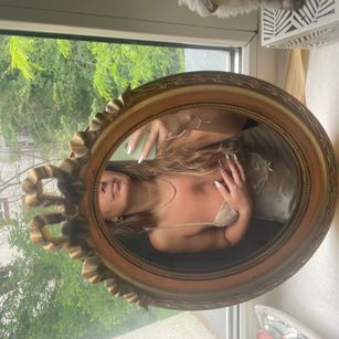 Model - MsEVELINE dildoshow