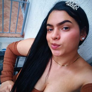 Model - Ambar SM blowjob