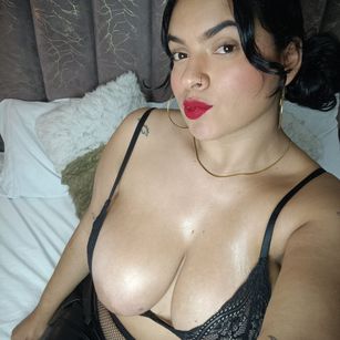 Model - Ambar SM bigass