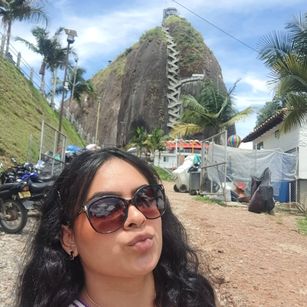 Model - Ambar SM bigass