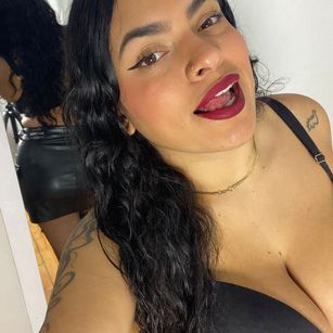 Model - Ambar SM blowjob