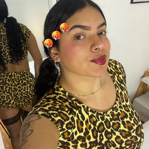 Model - Ambar SM young