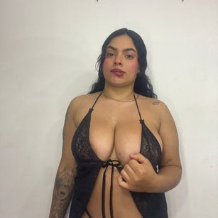 Model - Ambar SM squirt