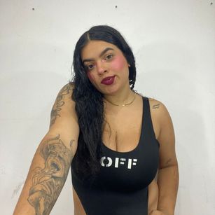 Model - Ambar SM blowjob