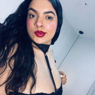 Model - Ambar SM squirt