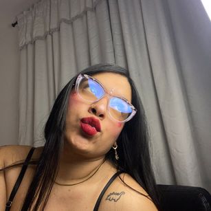 Model - Ambar SM young