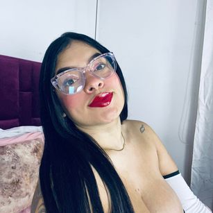 Model - Ambar SM curvy