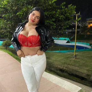 Model - Ambar SM young