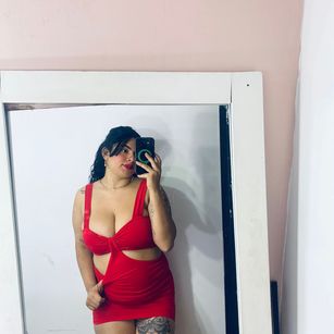 Model - Ambar SM curvy