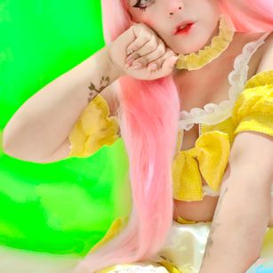 Model - ariakyubi colombia