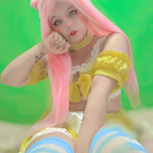 Model - ariakyubi colombia