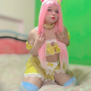 Model - ariakyubi cosplay