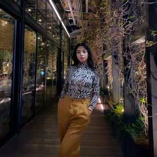 Model - KatherinJohns LATINA