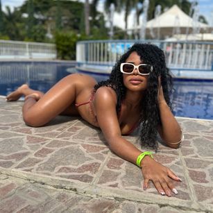 Model - NahiaraReina bigass