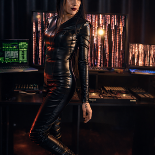 Model - Empress Akira joi