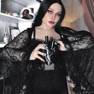 Model - Wounded_Goddess Mistress