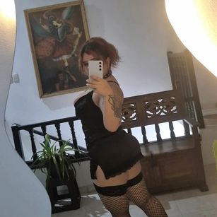 Model - MissRaven domination