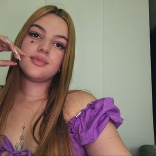 Model - Hailey Tims model