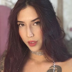 Model - IlyJunn pussy