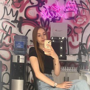 Model - HizardT bigass