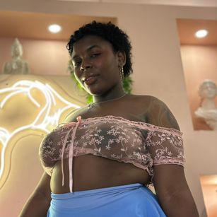 Model - Nany Moreno cei