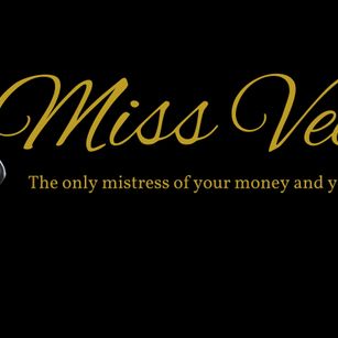 Model - MissVeena curvy