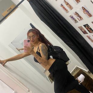 Model - SashaHans bigtits