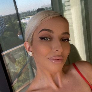 Model - Sophie fetish