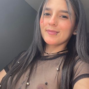 Model - Mia Taylor sph