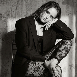 Model - Emeralda dominatrix