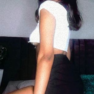 Model - Lola Gibson fastresponse