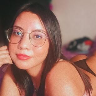 Model - Lola Gibson ANAL