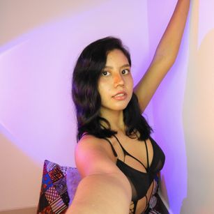 Model - Lola Gibson BDSM