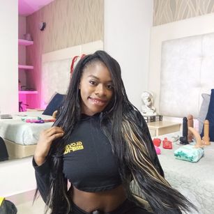 Model - NalaRoux sexy