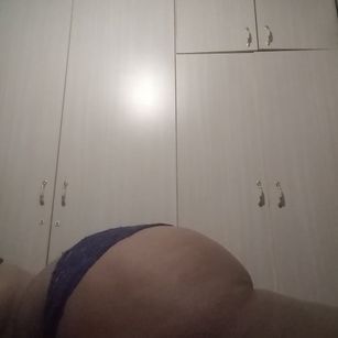 Model - Bigbootylicious Assworshipping