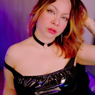 Model - GoddessKrystal pantyhose