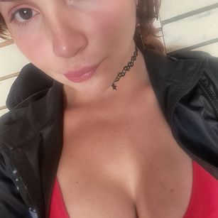 Model - WiseLuz latina