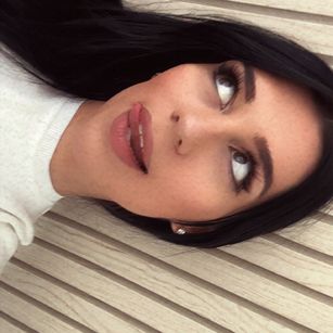 Model - Nerissa Myst pussy