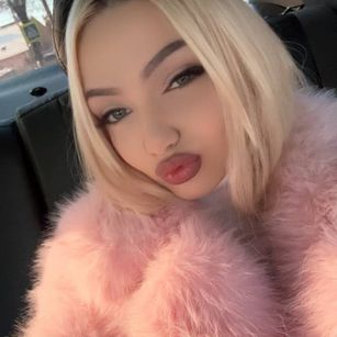 Model - Lina Lirian teen